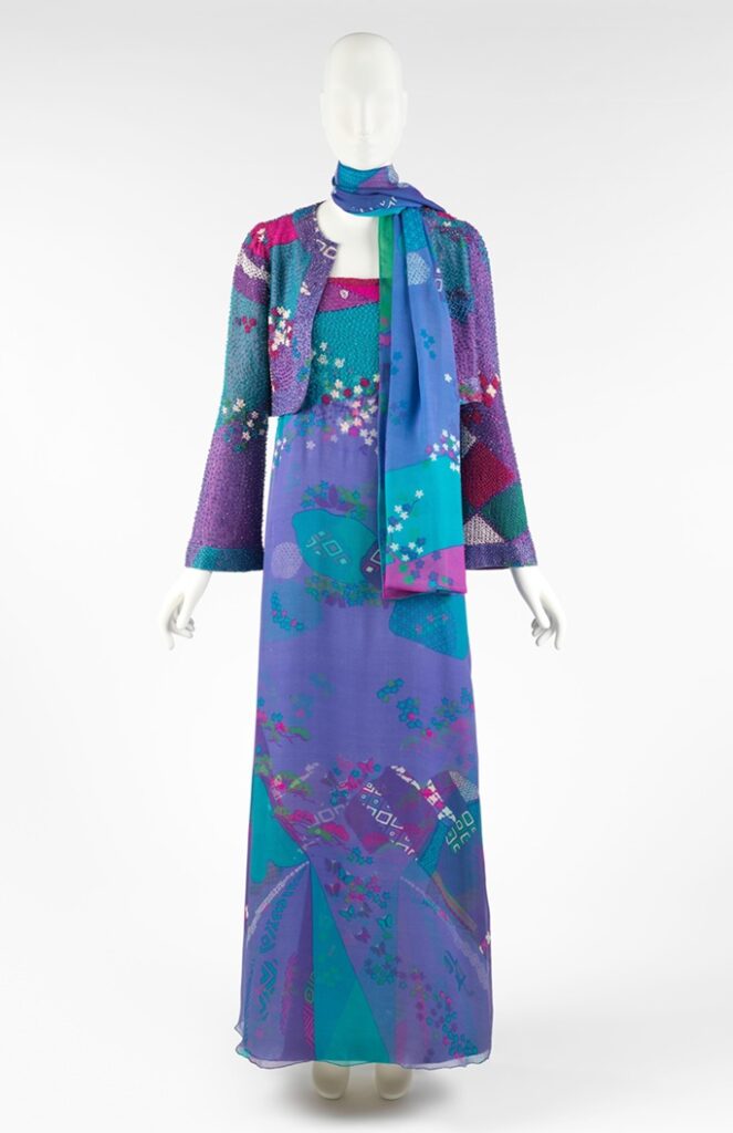 森英恵《イヴニングアンサンブル》1968年 ハナヱ・モリ
メトロポリタン美術館、ニューヨーク 1975年森英恵氏寄贈 (1975. 86. 1a-c)
©The Metropolitan Museum of Art. Image source: Art Resource, NY