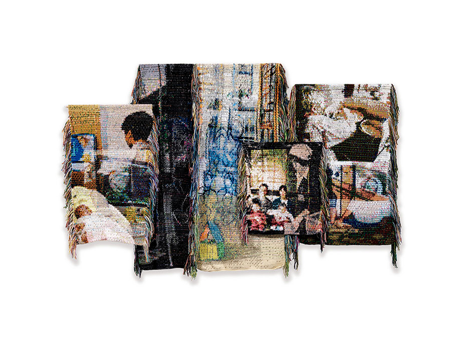 VOCA佳作賞　加藤 千晶《ゆらぐ輪郭、声の断片を拾う》毛糸、木製棒　240.0×363.0×5.0㎝