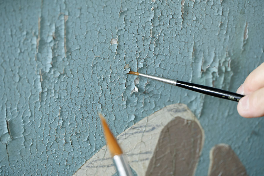 《自由》修復の様子　撮影：木奥惠三（2025年6月）